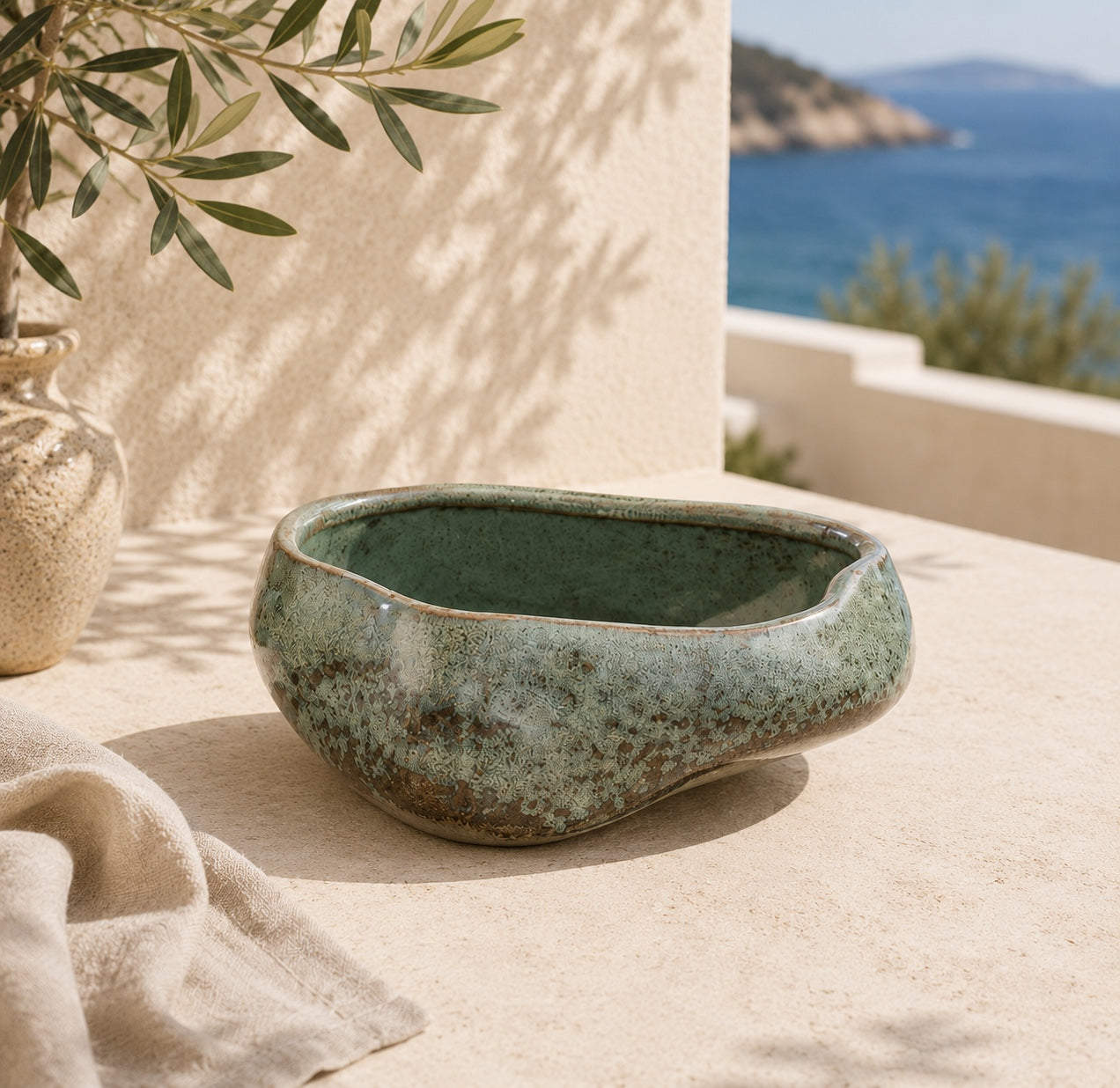 Coralia Jardinière Rustique Artisanale en Céramique