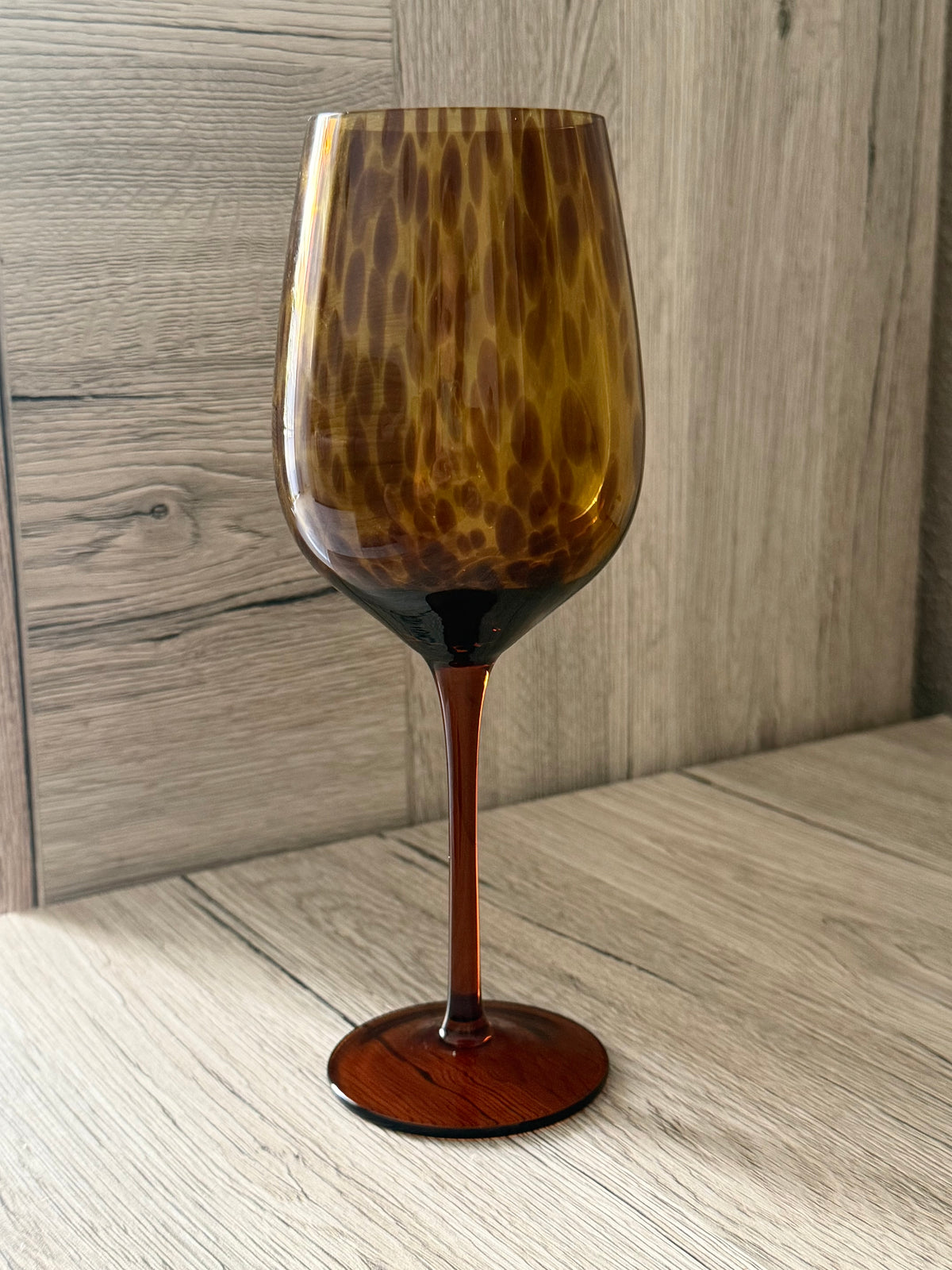 Coralia Tortoiseshell Wine Glass