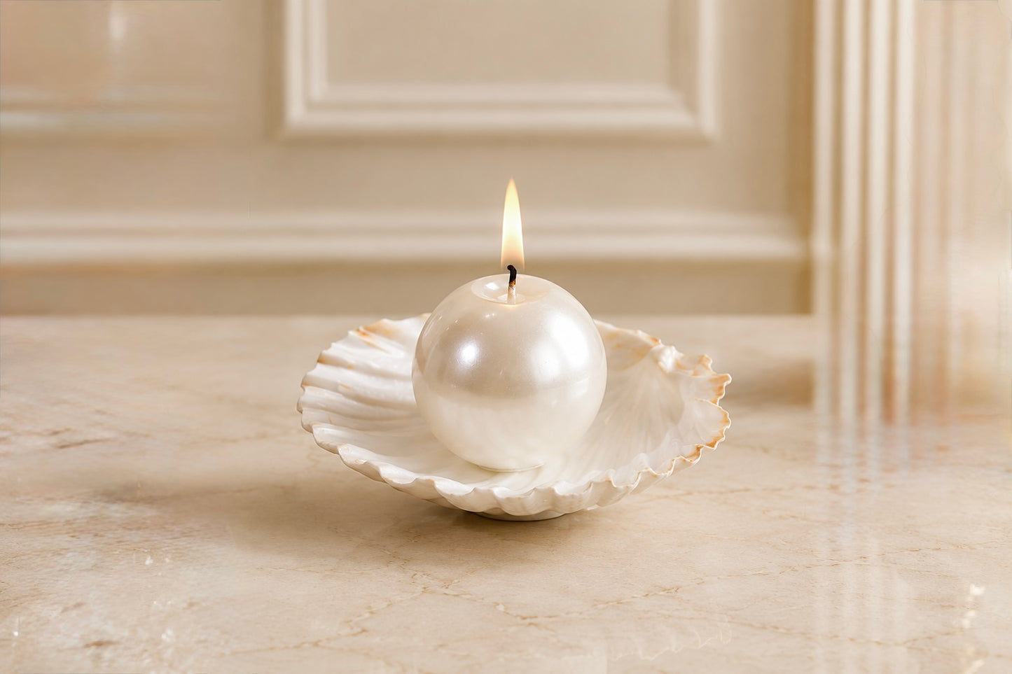 Coralia Pearl Candle