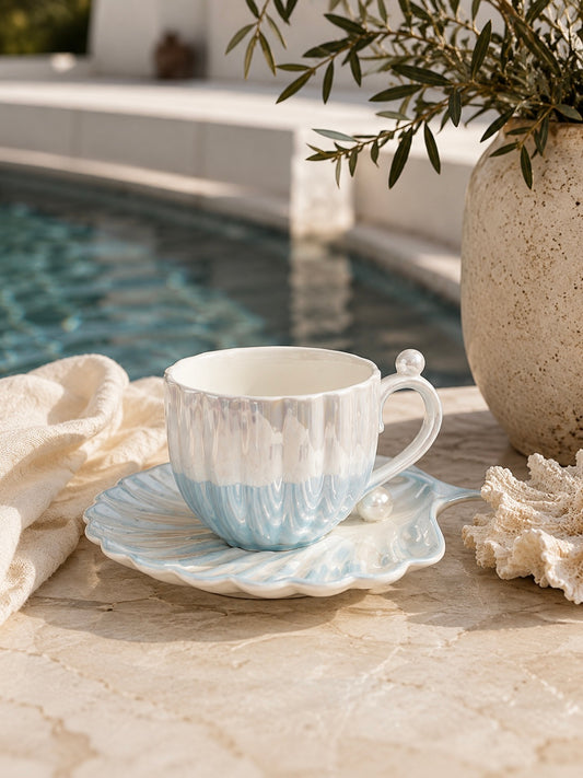 Tasse nacrée Coralia émaillée à la main avec assiette à dessert
