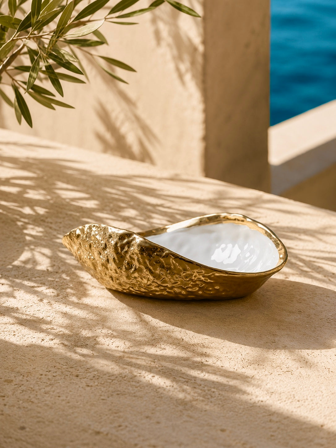 Coralia Gold Shell Plate